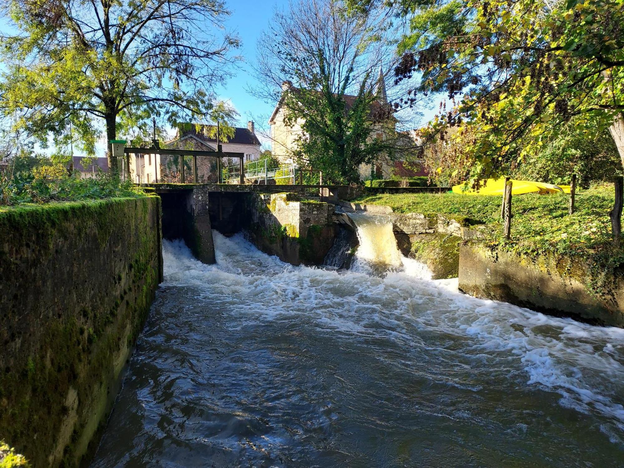 Chambre Independante Dans Le Moulin Pouilly-sur-Vingeanne エクステリア 写真